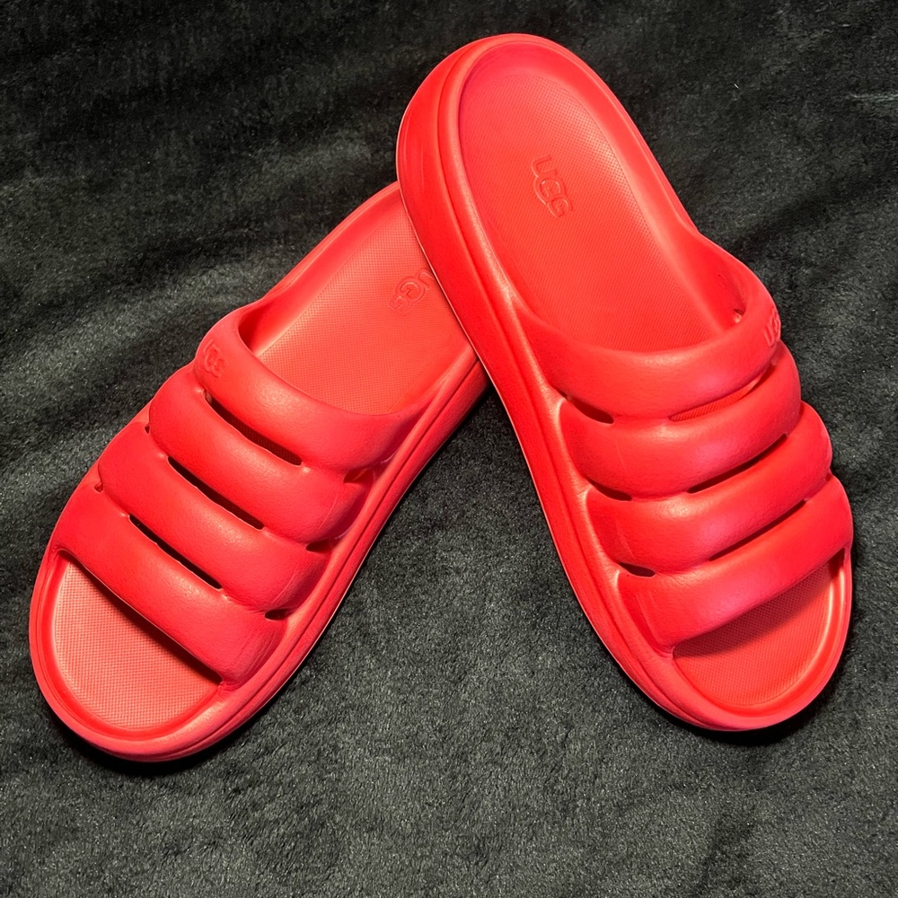 UGG Sport Yeah Sandals/Slides, Samba Red, W9, M8 (Unisex)